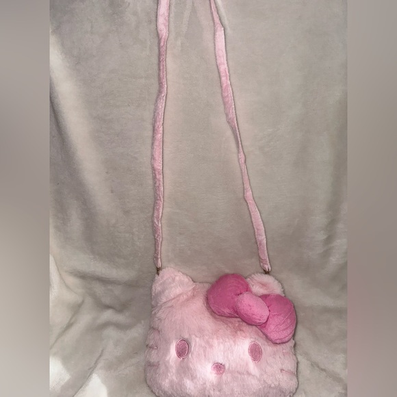 Hello Kitty Purse - Picture 5 of 8